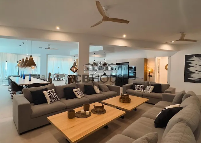 Casa Marinas 펜션 *